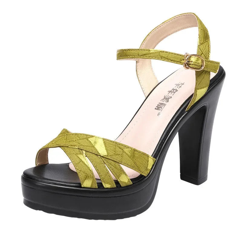 Sandales à talon et bout ouvert pour femme