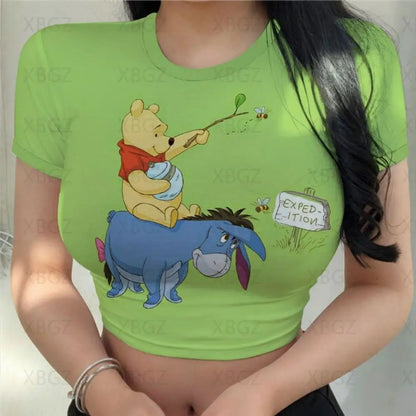 T-shirt Disney Winnie  pour femmes haut court