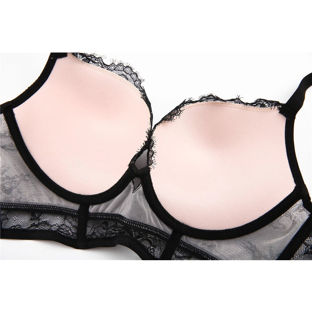 Ensemble de lingerie brodée pour femmes