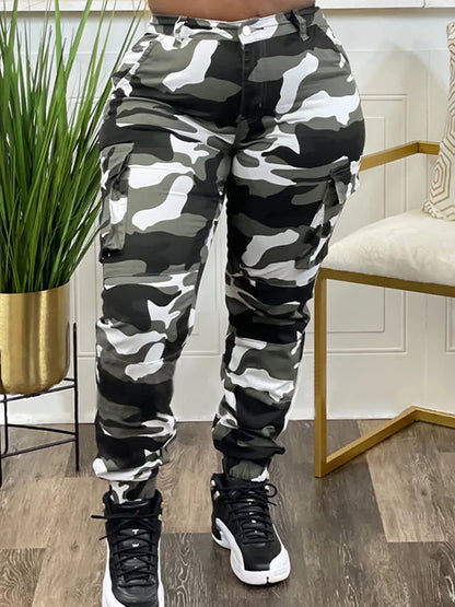 Pantalon cargo camouflage Doyerl pour femme