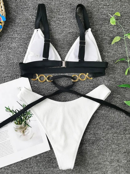 Maillot de bain sexy à taille haute avec chaînes métalliques et côtes pour femmes