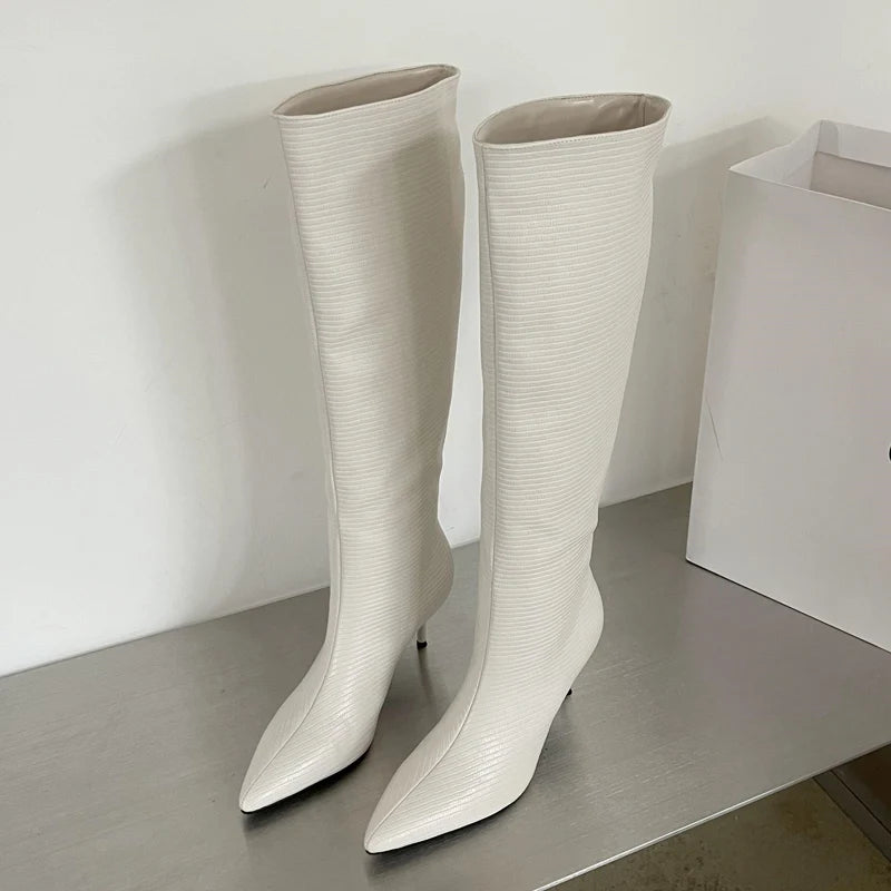 Bottes hautes à bout pointu pour femmes