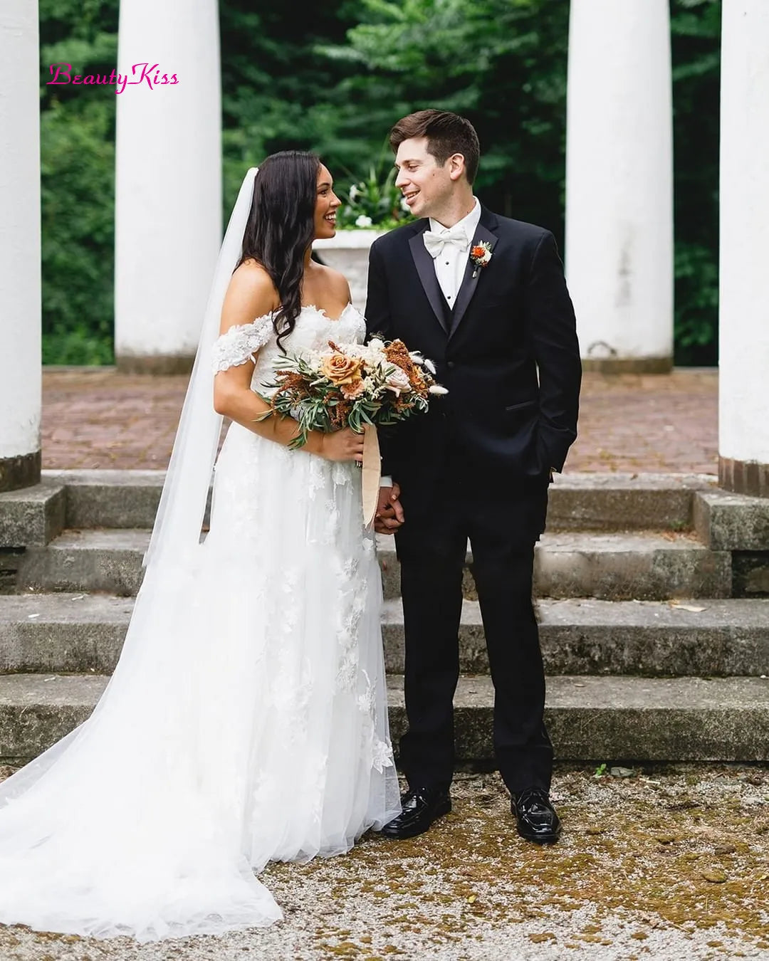 robes de mariée Boho hors de l'épaule grande taille